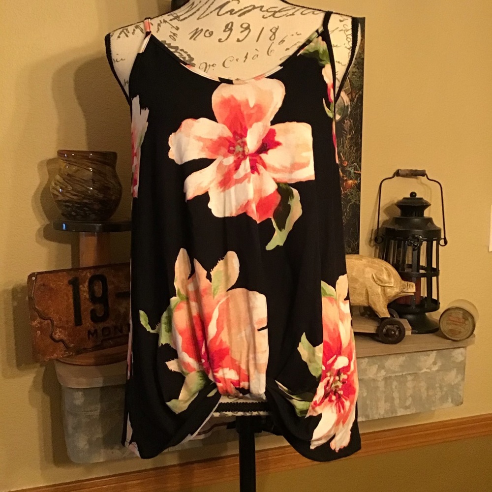 Pretty Spaghetti Strap Black Floral Tank Top L
